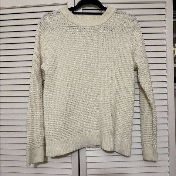 Time and Tru Sweaters - Time and Tru Women's Off-White Crew Neck Sweater